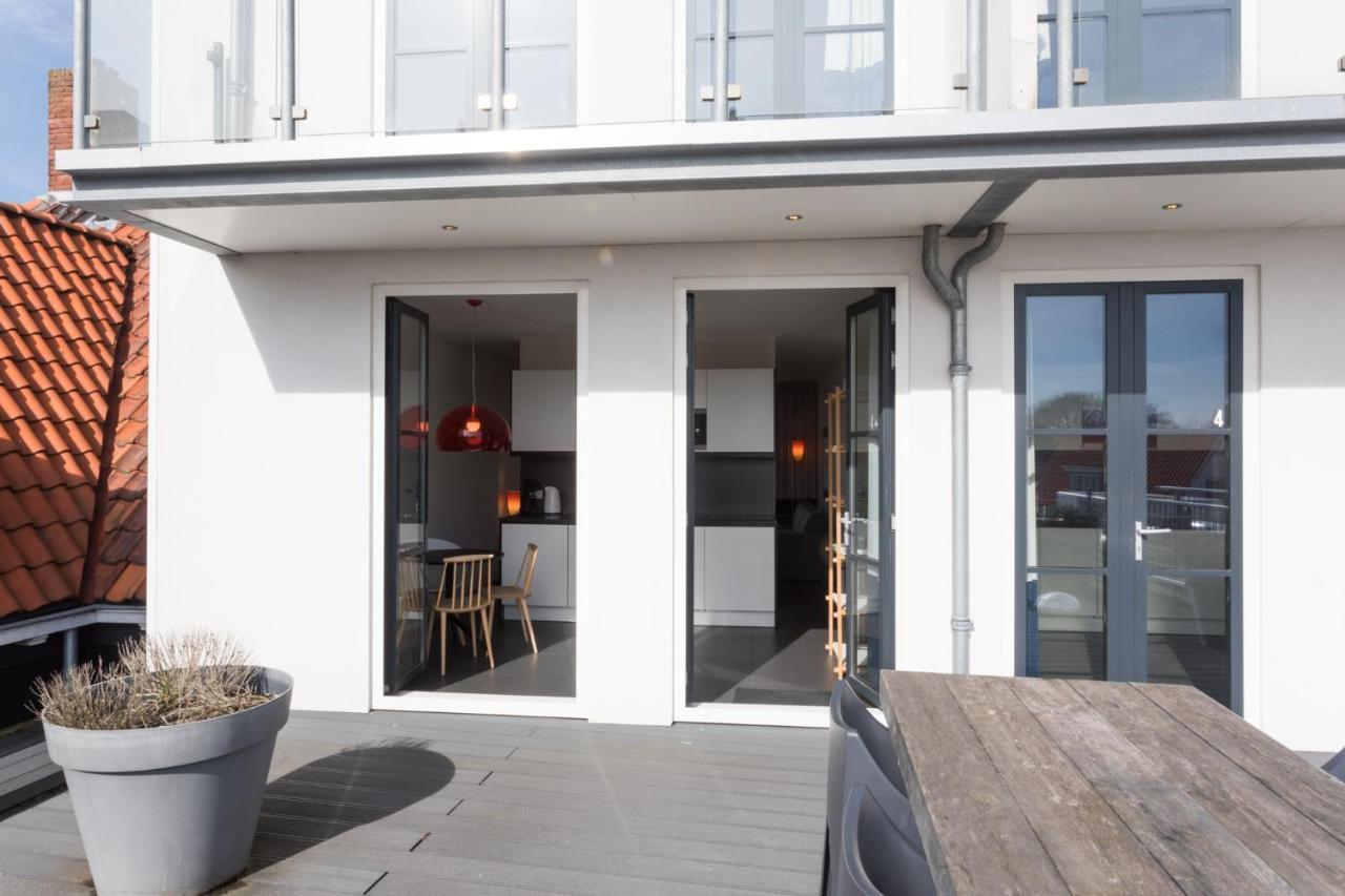 Hello Zeeland - Appartement Markt 4 En 4A Domburg Exterior photo